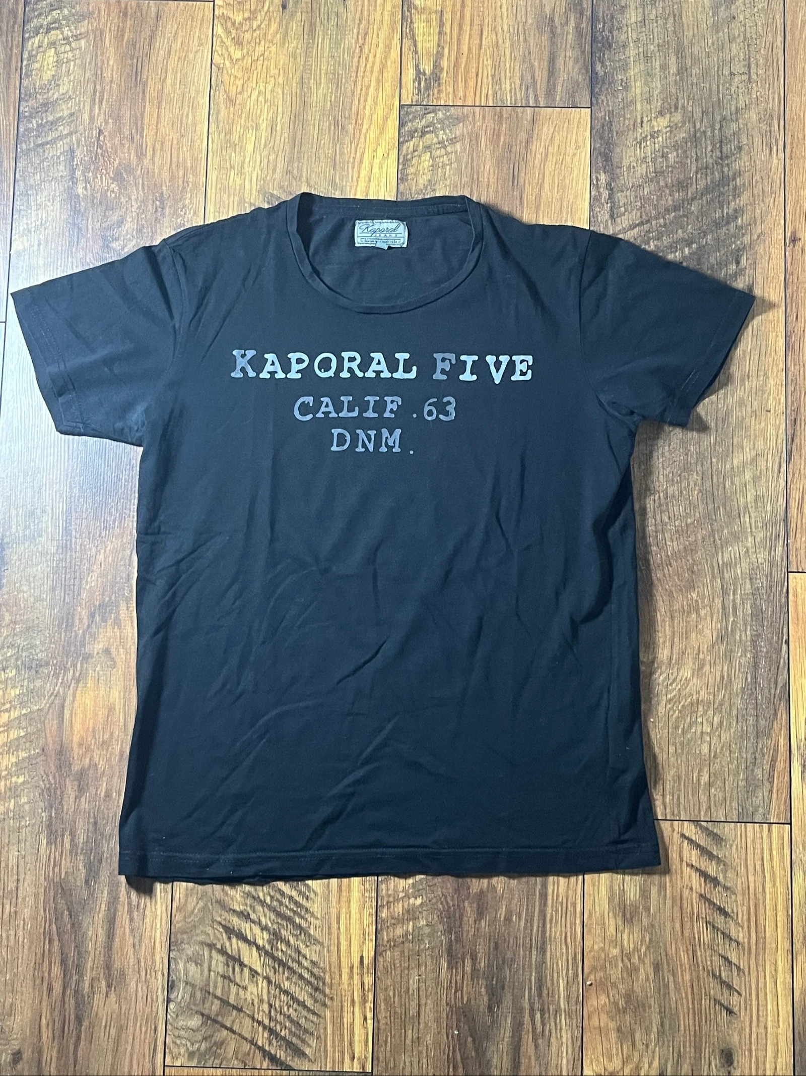 T-shirt noir logo vintage en relief - Kaporal - taille L - bon état 